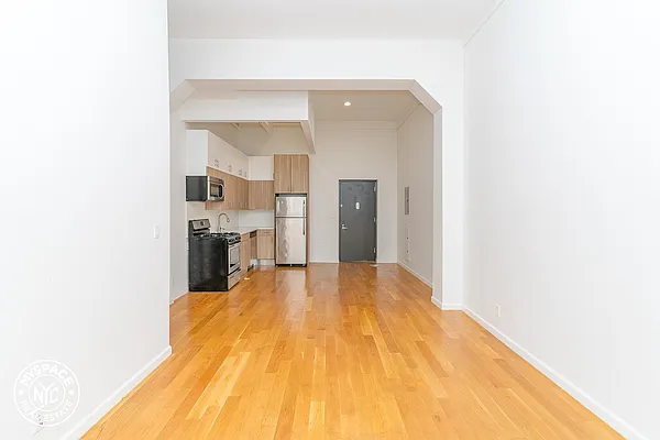 Rented by MySpaceNYC | media 3