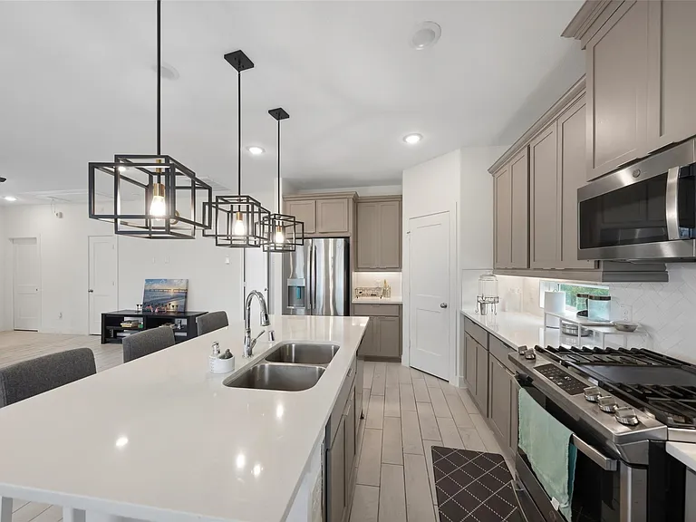 18814 River Overlook Ct — Photo 18