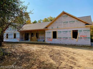 10383 Bridge Lake Rd, Clarkston, MI 48348