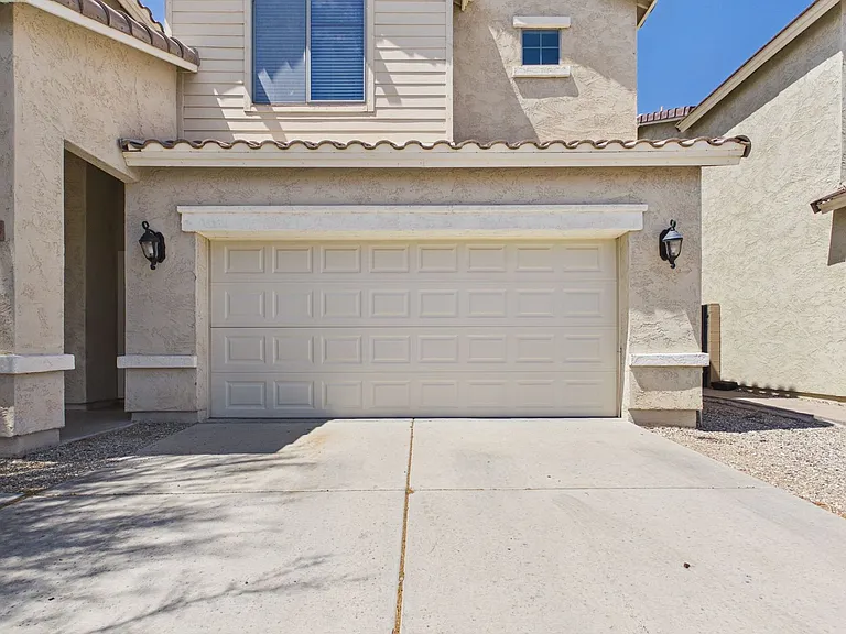 17648 W Lisbon Ln — Photo 48