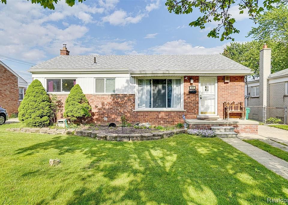 830 Deering St, Garden City, MI 48135 | Zillow