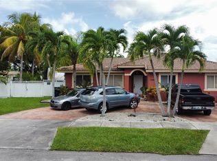 12485 SW 221st St, Miami, FL 33170