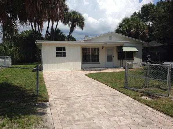 1923 State St, Tampa, FL 33606