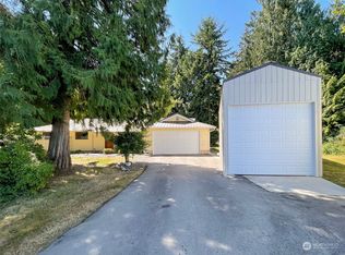 2438 Sparrow Ln, Port Angeles, WA 98363