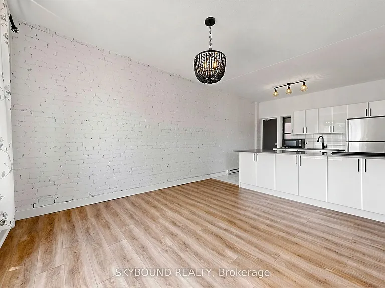 133 Wineva Ave #F — Photo 9