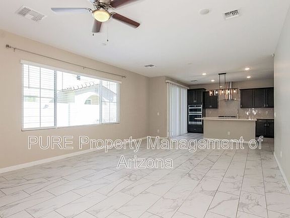 3rd image of 852 W Park Ave