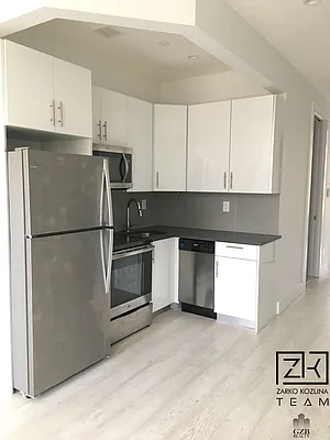 Rented by Avenues Real Estate | media 15