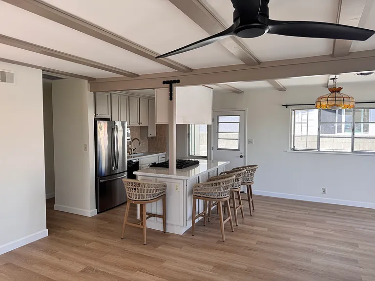 220 W Avenida Alessandro — Photo 5