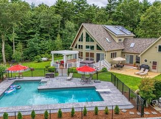 78 Howland Rd, Assonet, MA 02702