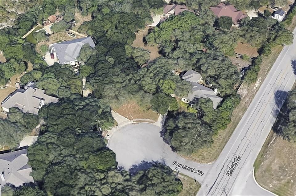 1st image of 102 Fox Creek Cir
