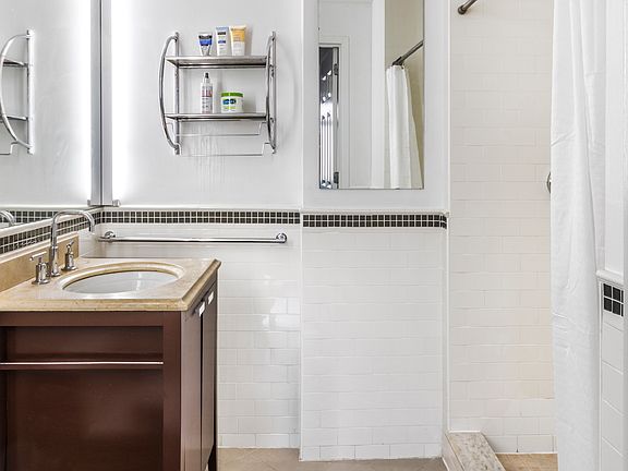 5th image of 106 W 116th St APT 3A