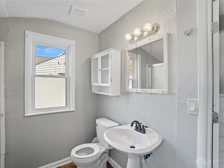 149 Boltin St — Photo 20