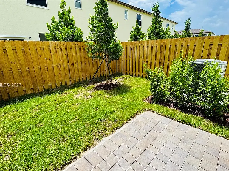 2632 SE 27th Dr — Photo 7