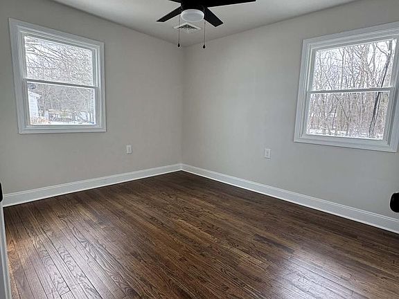 5th image of 183 Knights Corner Rd
