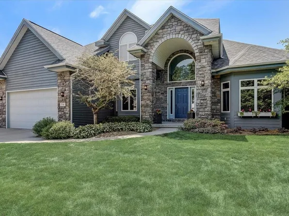 718 Hidden Cave Rd, Madison, WI 53717