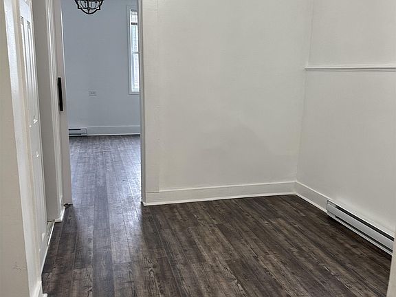 3rd image of 289 Communipaw Ave #2B