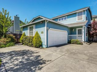 1010 Saratoga Dr, Napa, CA 94559