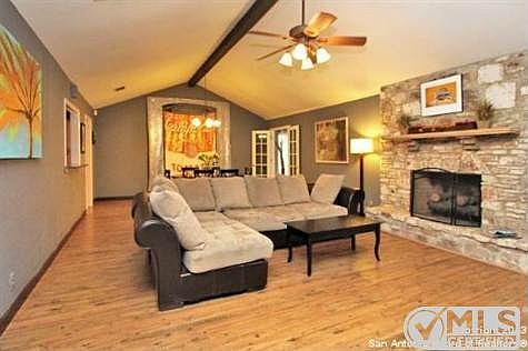 2nd image of 2115 Oak Creek St