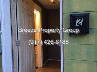 1413 7th Ave APT 2, Rock Island, IL 61201