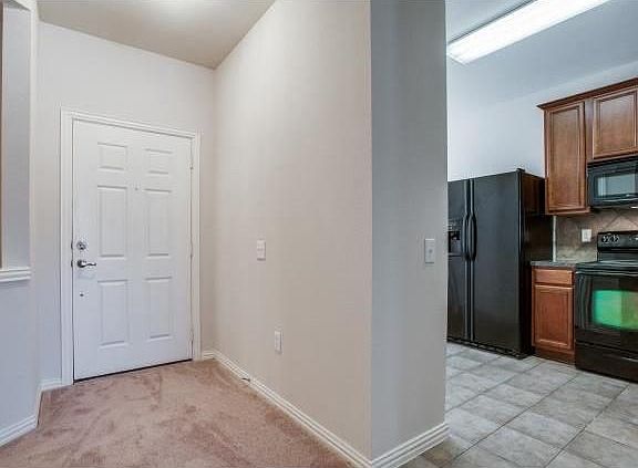 3rd image of 7129 Rembrandt Dr