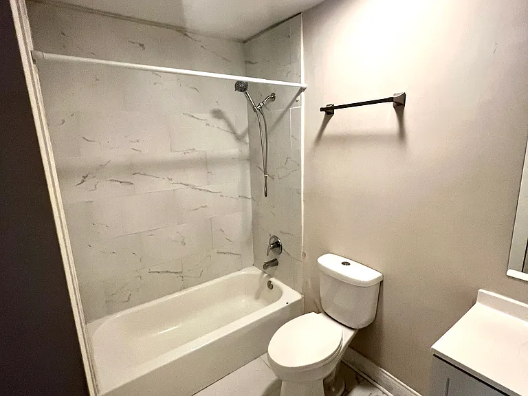 6300-6340 Joliet Rd — Photo 11