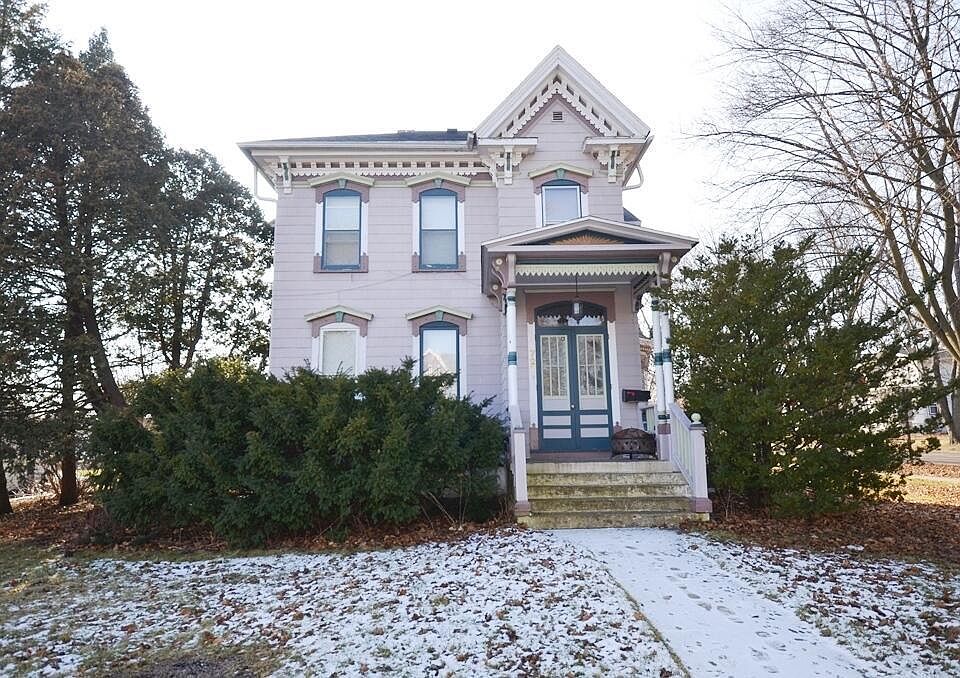 727 West Center STREET, Whitewater, WI 53190 Zillow