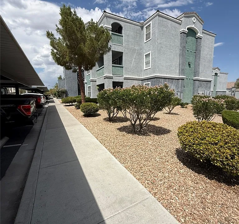 6955 N Durango Dr #2019