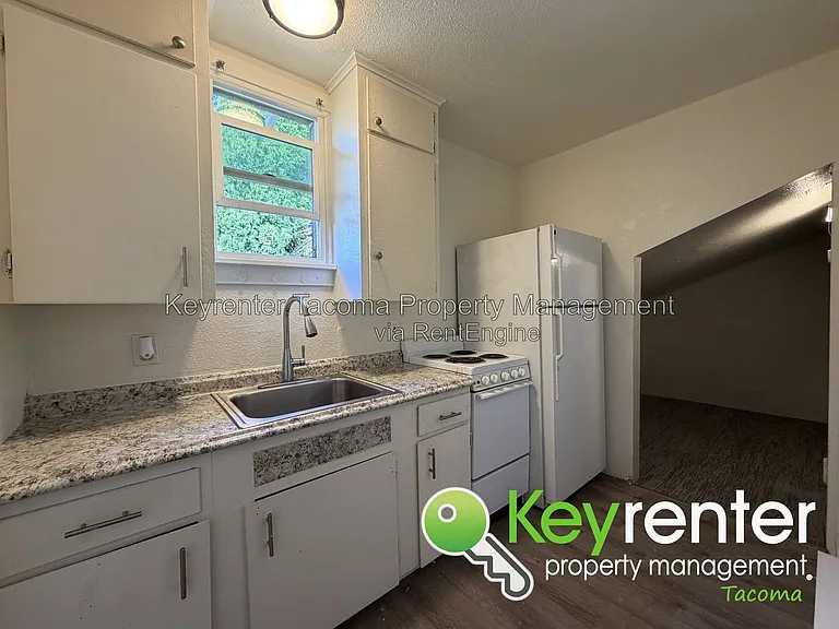 5221 S M St #4 — Photo 6