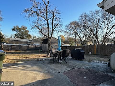 2nd image of 208 Audubon Ave
