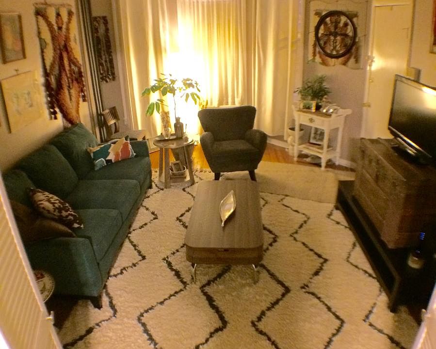 2nd image of 2217 W Chicago Ave APT 1F
