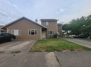 1865 17th St APT B, Springfield, OR 97477