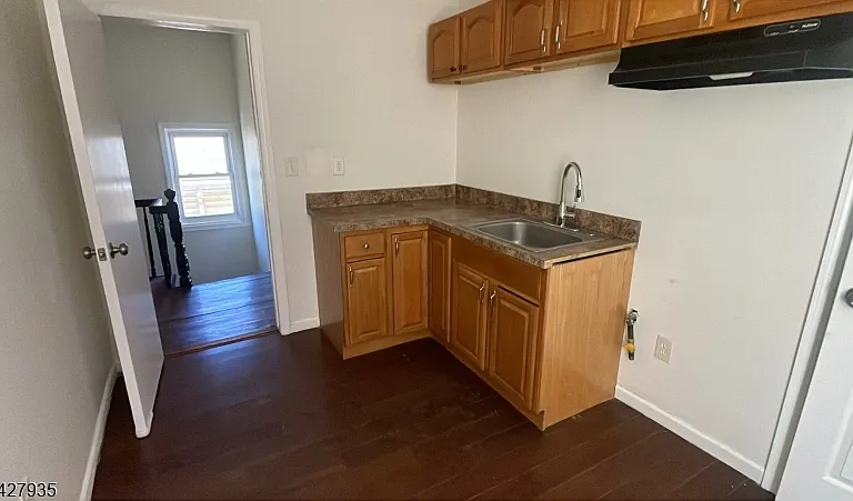 120 S 7th St #3 — Photo 3