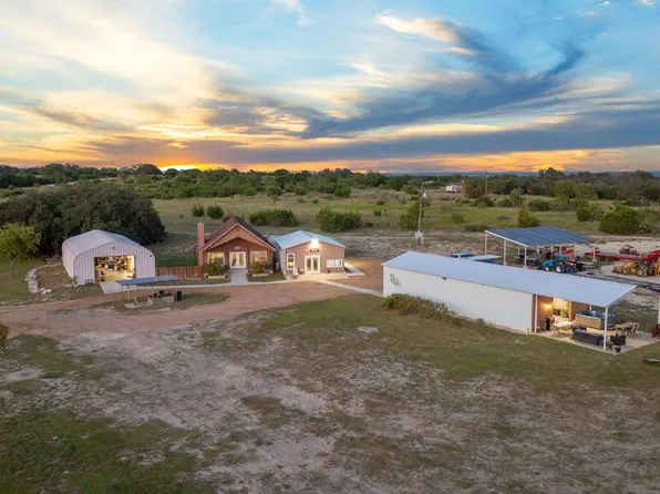 397 Private Road 3072, Lampasas, TX 76550-3949