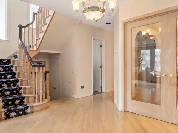 1239 East 23rd Street image 6 of 14