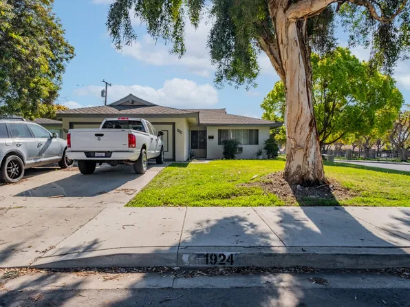 1924 Bobolink Way #A & B, Pomona, CA 91767