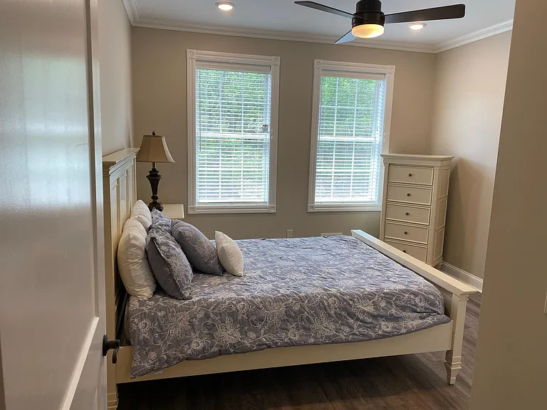 The Heartford Luxury Apartments — Photo 61