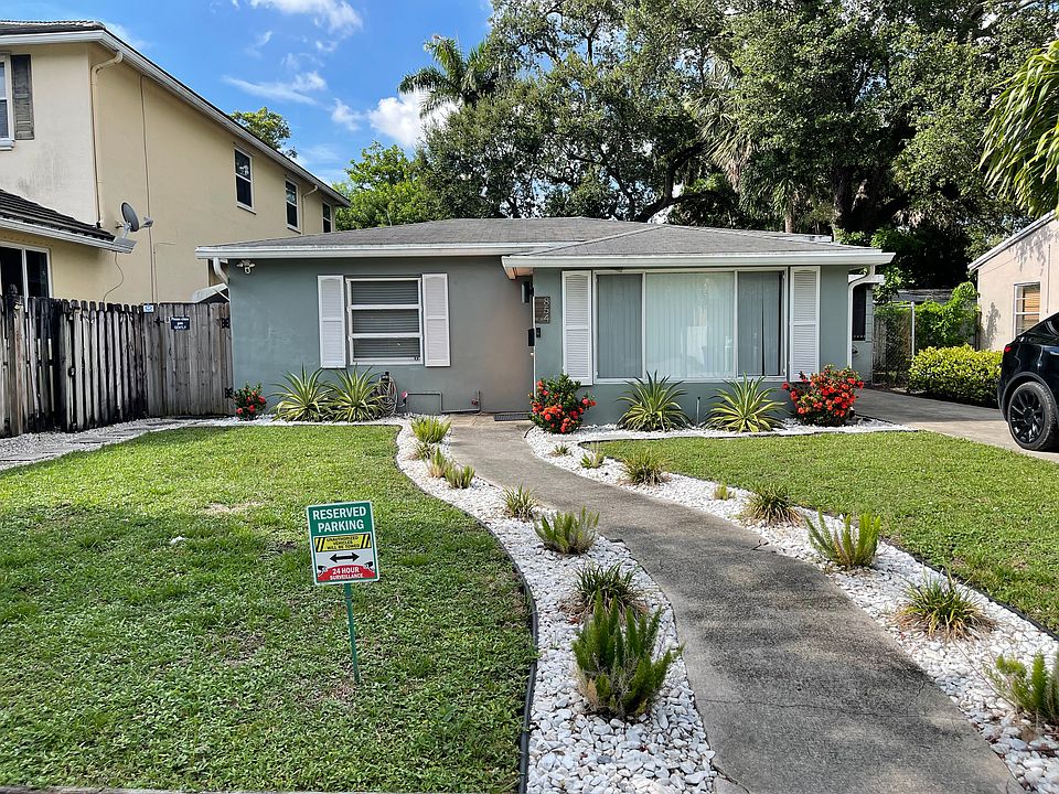 1st image of 854 SW 11th Ct #A