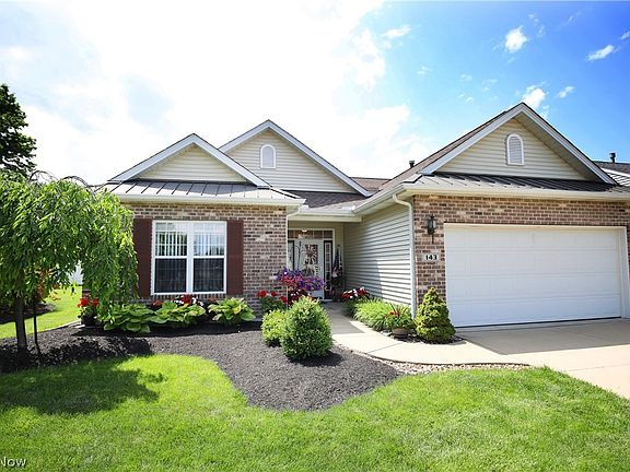 3rd image of 143 Saint Charles Pl