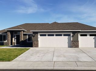 715 8th Ave NE, Ephrata, WA 98823