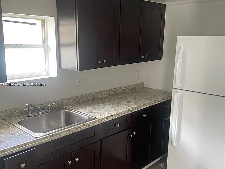 427 N 14th St — Photo 6