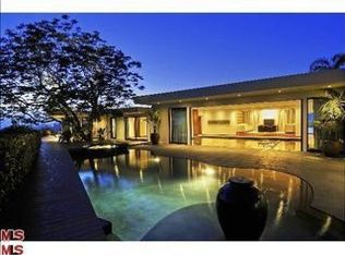 425 Martin Ln, Beverly Hills, CA 90210