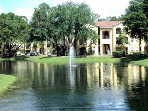 5612 Pinnacle Heights Cir, Tampa, FL