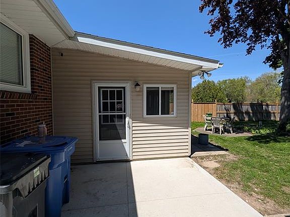 2nd image of 2990 Pillette Rd