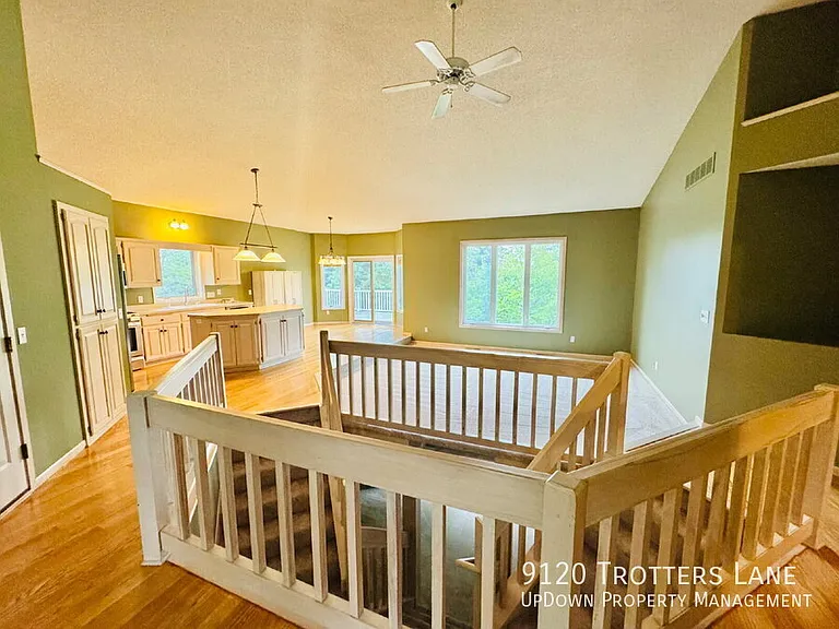 9120 Trotters Ln — Photo 13