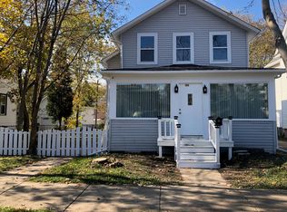 438 N Ash St, Waukegan, IL 60085