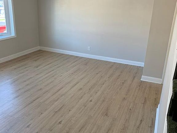 4th image of 12506 Medford Pl