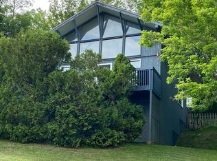 2 Stoneleigh Rd, Adams, MA 01220