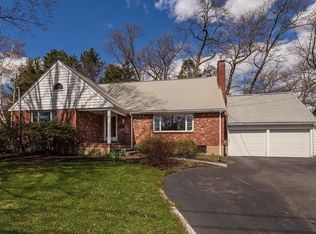 51 Bacon St, Winchester, MA 01890