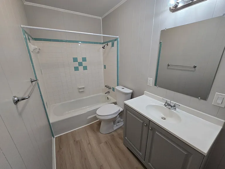 5802 E Highway 22 #1 — Photo 5