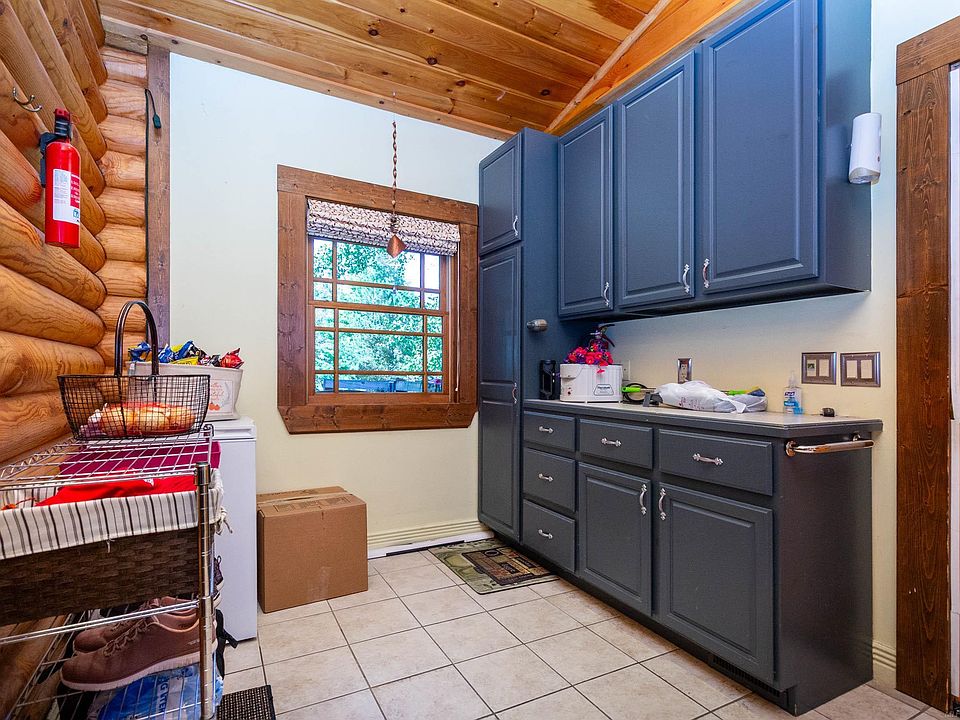 6845 Kelly Rd, photo 28